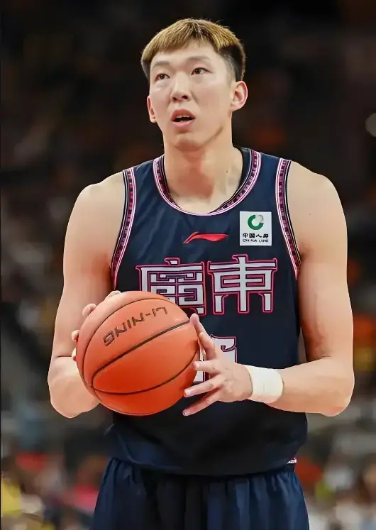 在CBA联, BB