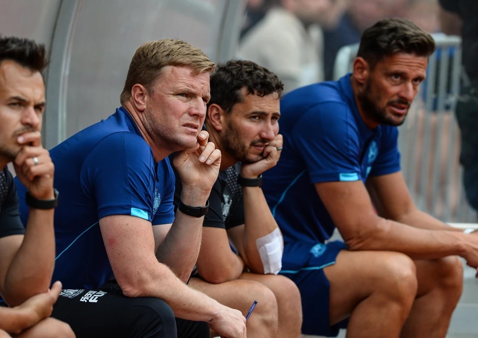 让纽卡斯尔 让纽卡斯尔